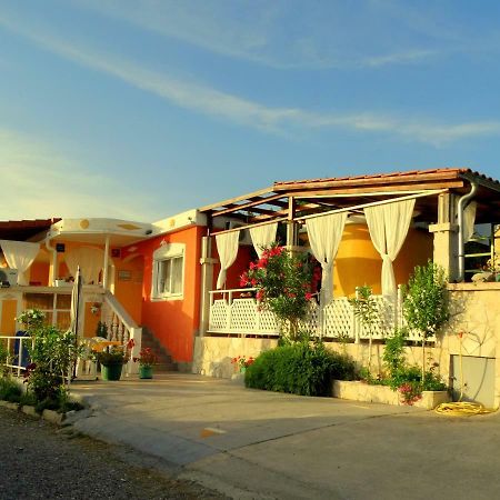 Apartments Dumic Цриквеница Экстерьер фото