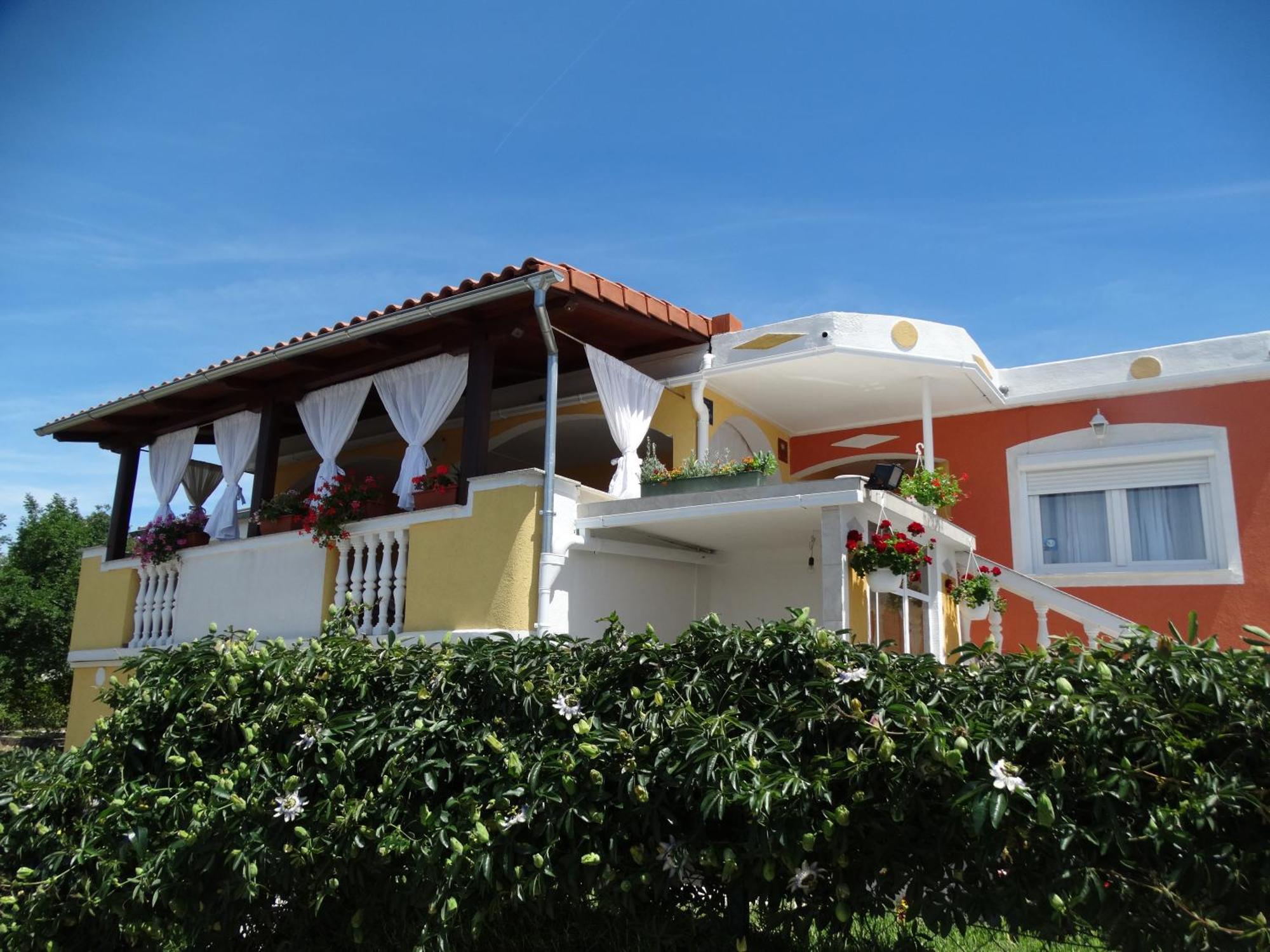 Apartments Dumic Цриквеница Экстерьер фото